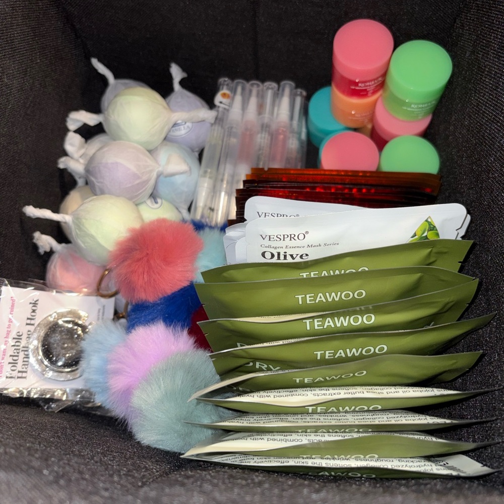 200+ pcs Reseller Lot